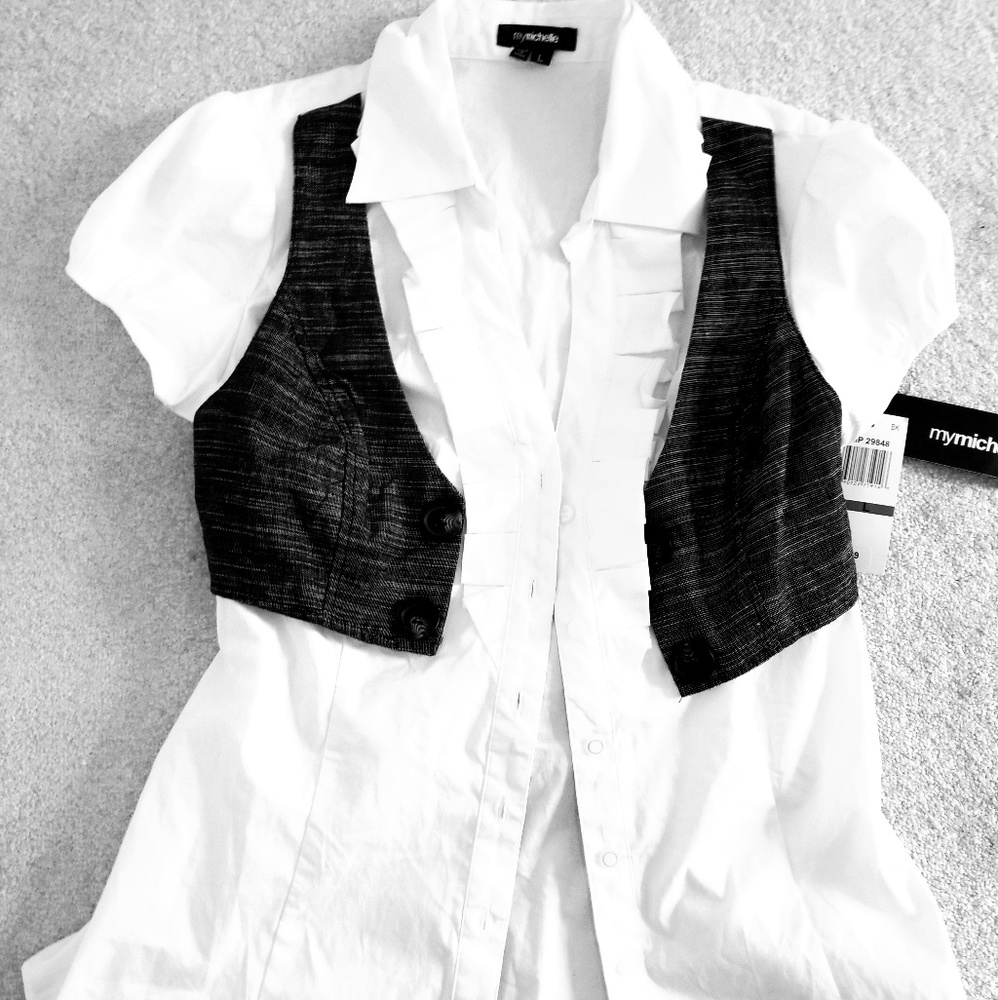 My Michelle large button down tailored shirt